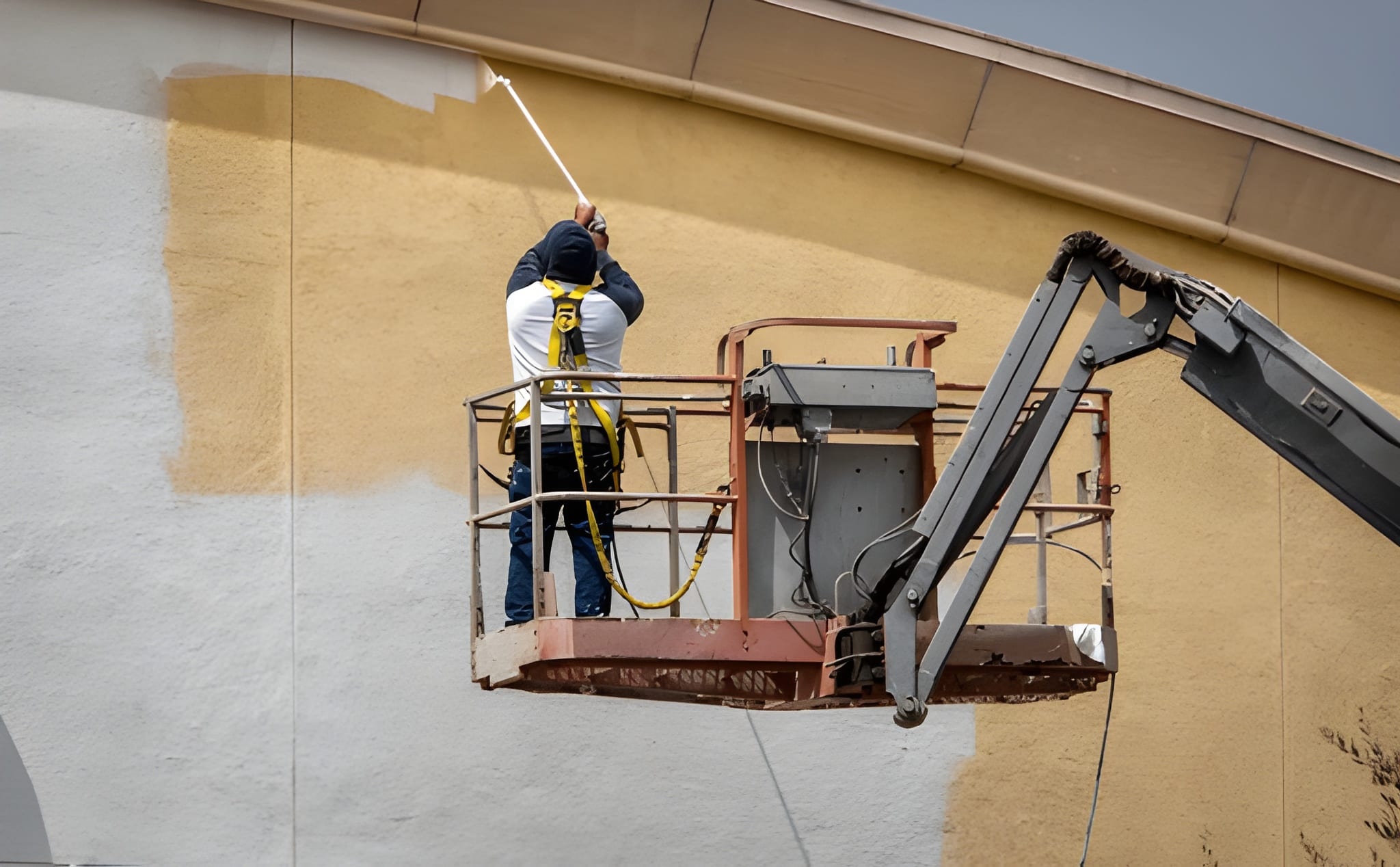 sprayer manlift